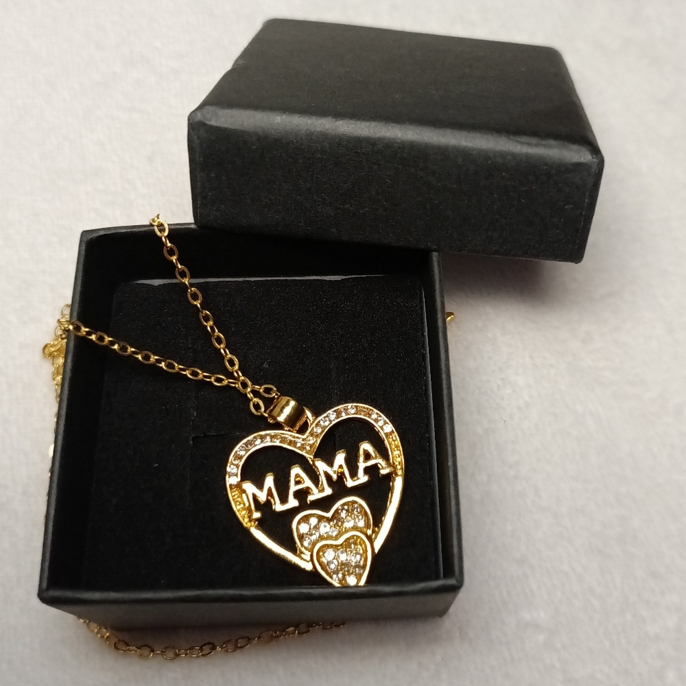 Mama Necklace Gold Colored Heart Mothers Day